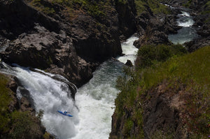 Kayak, mate y viento; un viaje de remando en la Patagonia